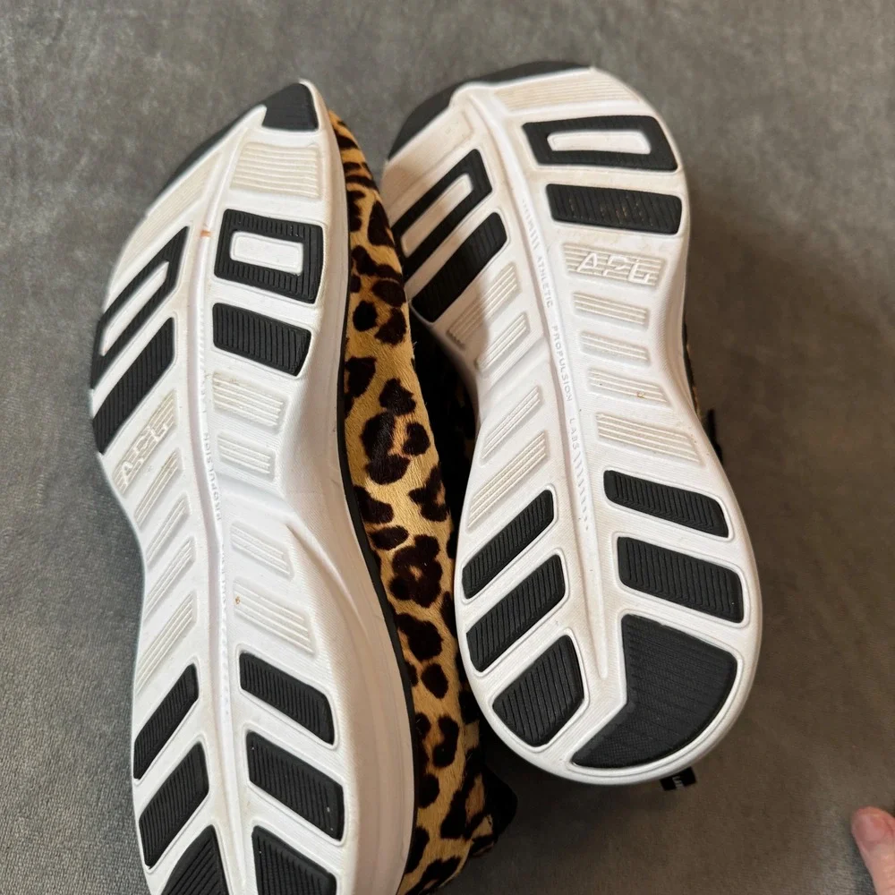 APL Womens TechLoom Phantom 10.5 Leopard Calf Hair Running Sneaker Athleisure